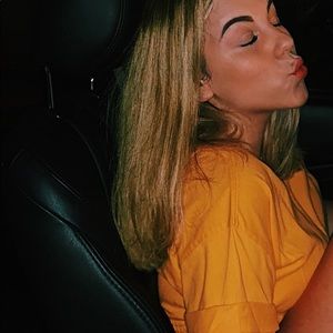 Meet your Posher, Emma